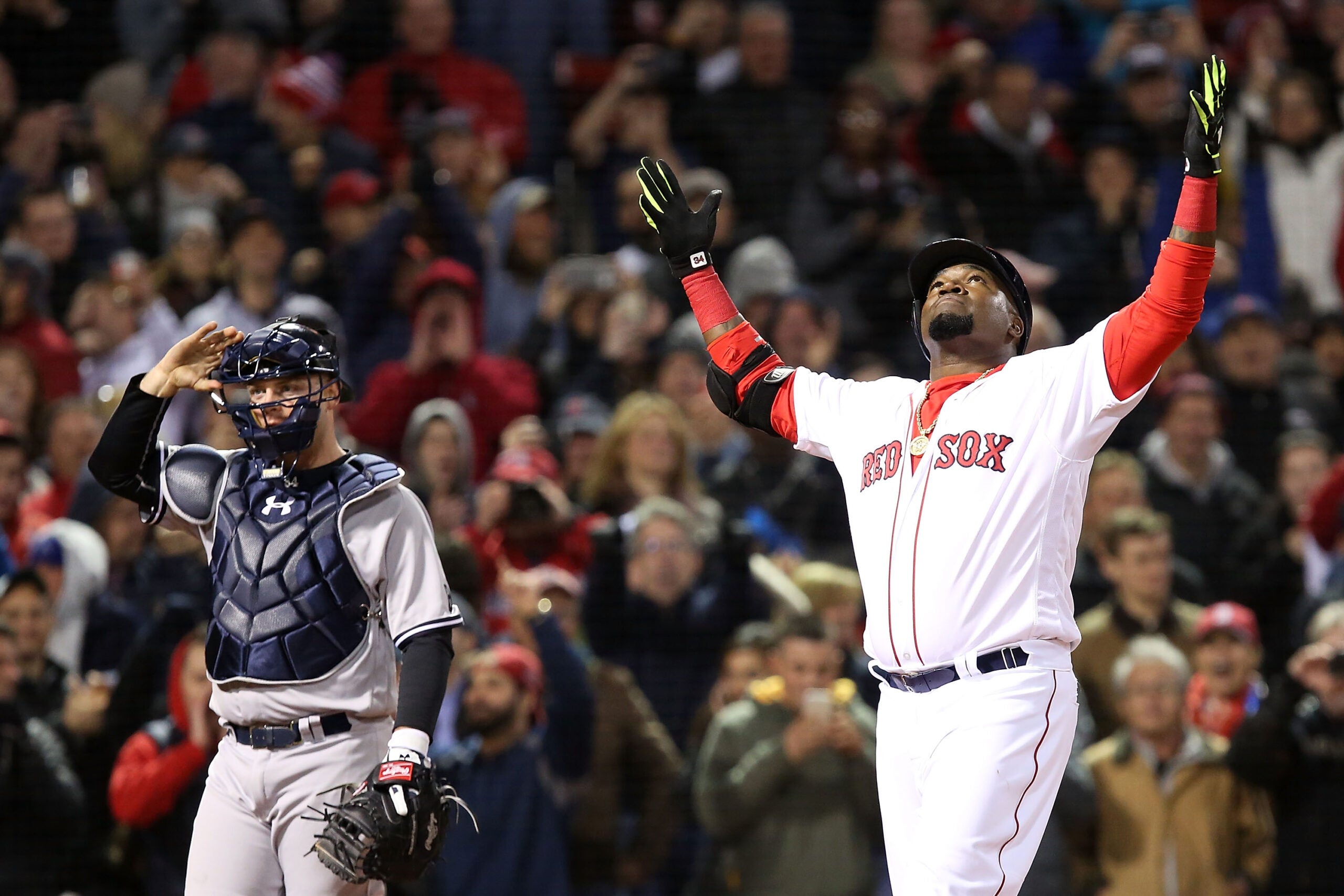 Beckett, Ortiz lift Sox over Yankees