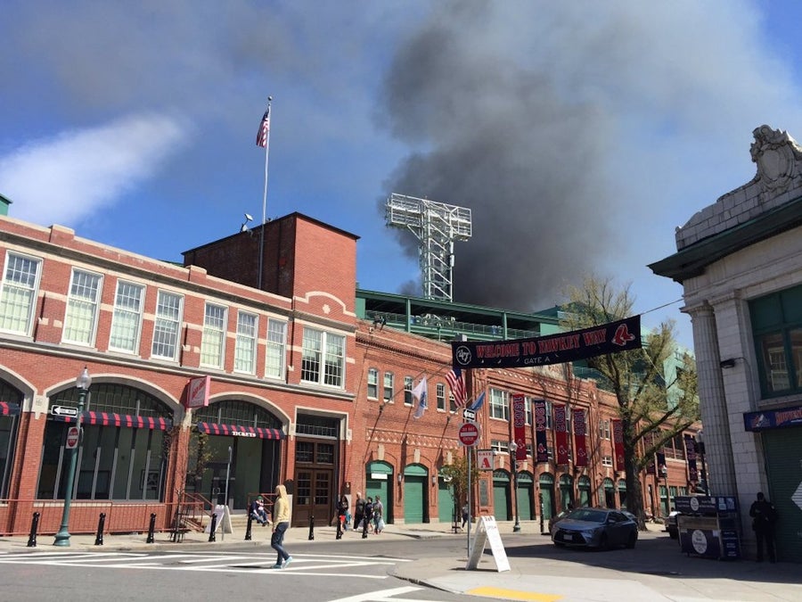 Brush fire near Fenway sends smoke above city skyline