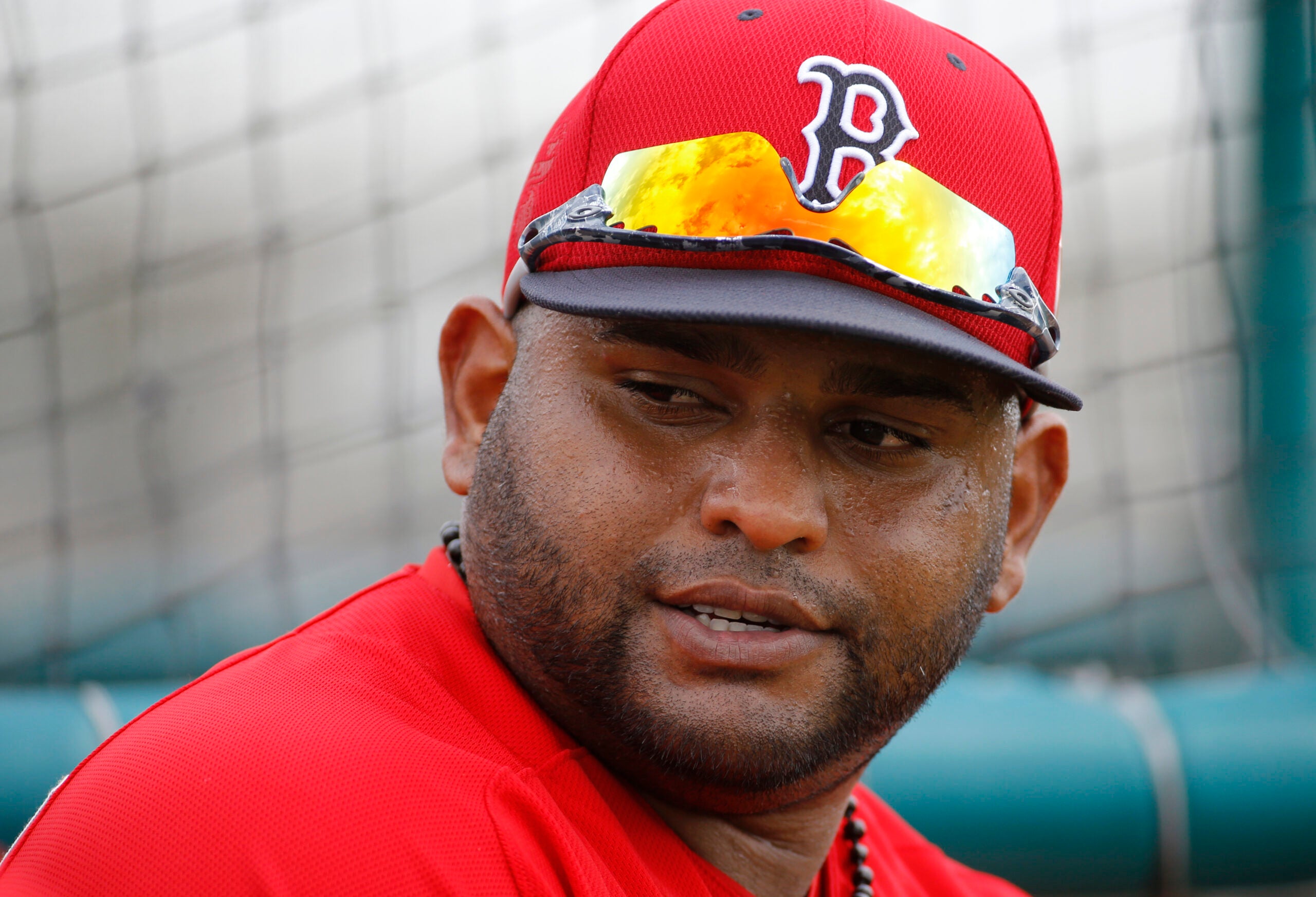 Pablo Sandoval's belt explodes swinging at R.A. Dickey knuckleball