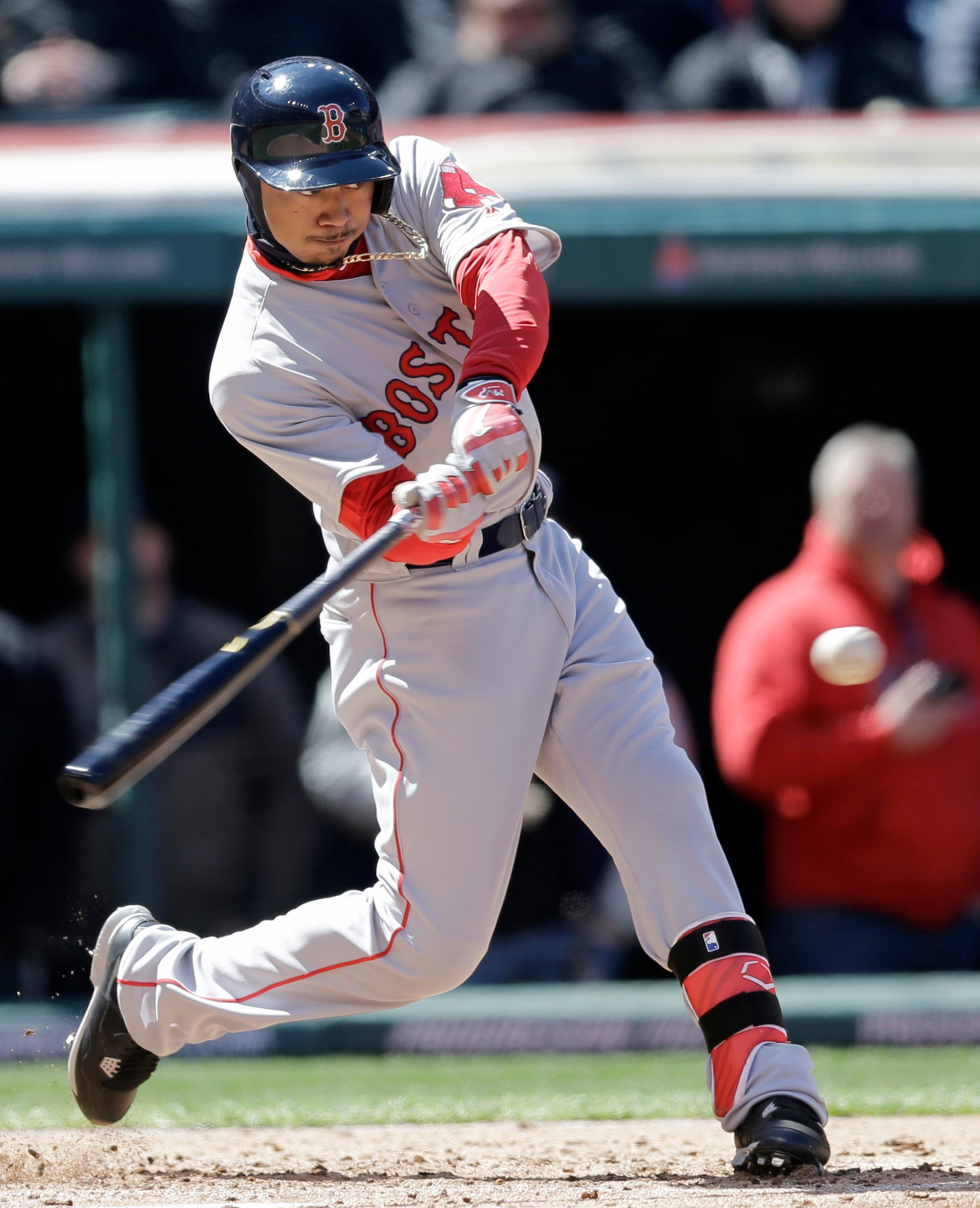 Red Sox 4, Rays 2: Mookie Betts clubs 16th homer