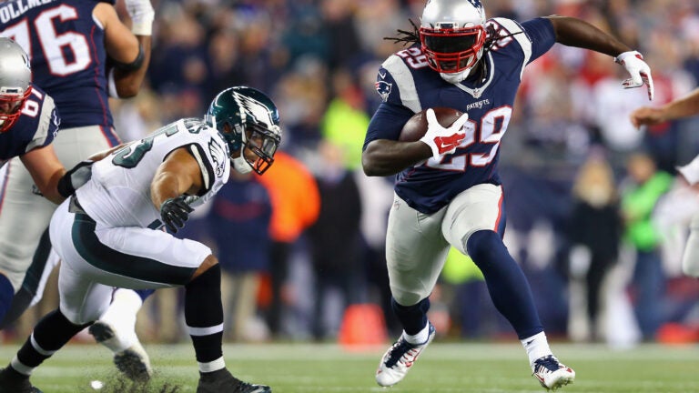 LeGarrette Blount back in Patriots backfield