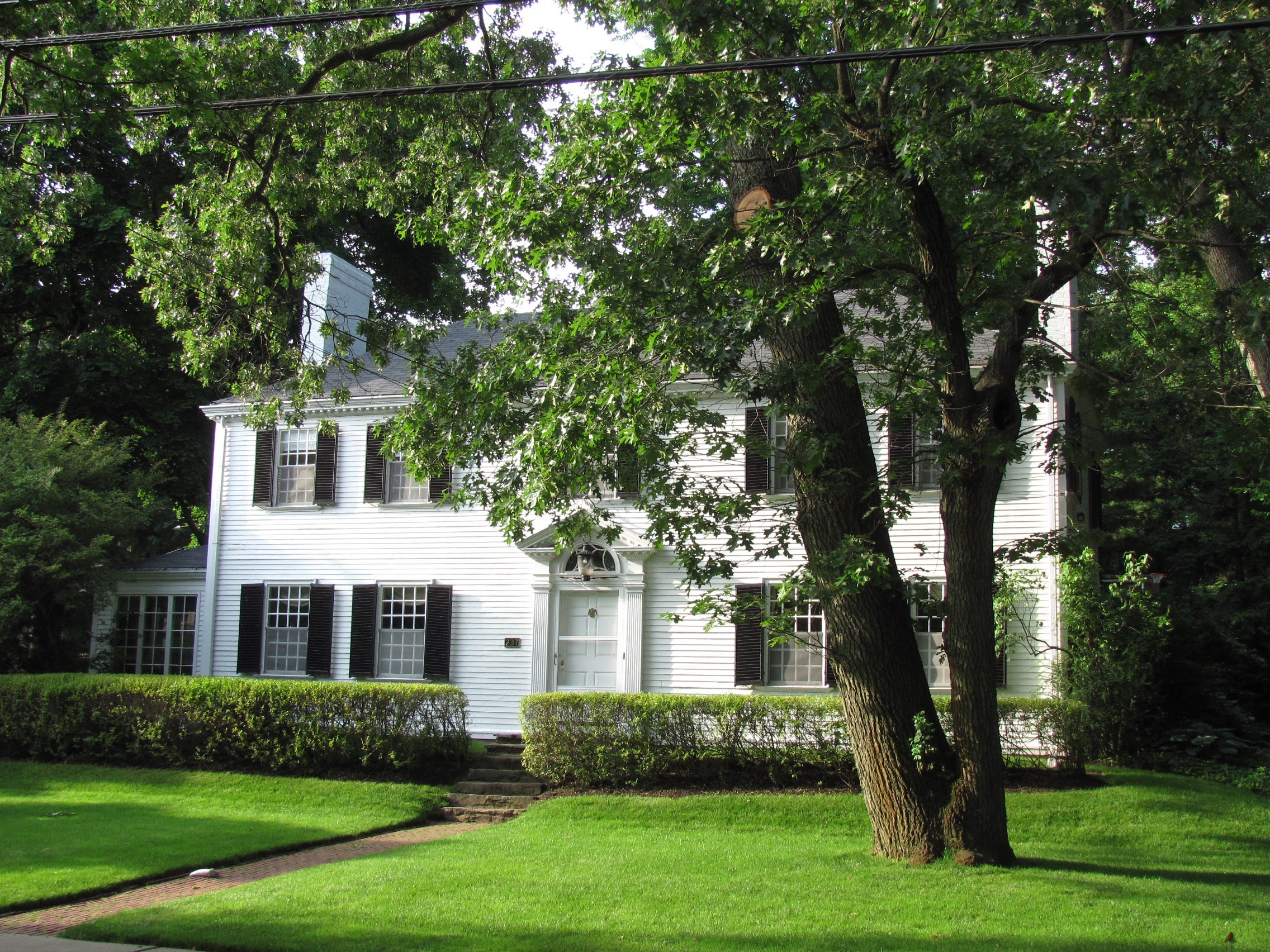 5 things to know about living in Newton Buying, Luxury