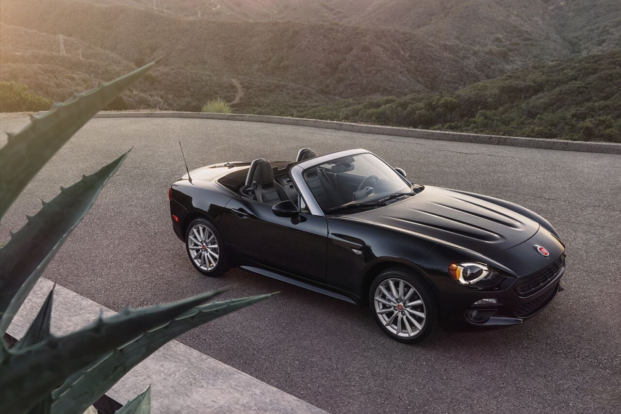 Review Iconic Fiat 124 Spider Returns To Production In 17