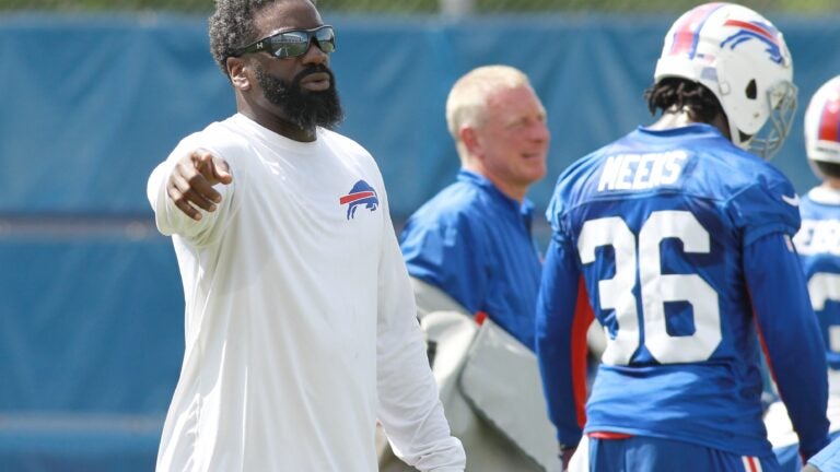 Ed Reed family member says he's not holding out - NBC Sports
