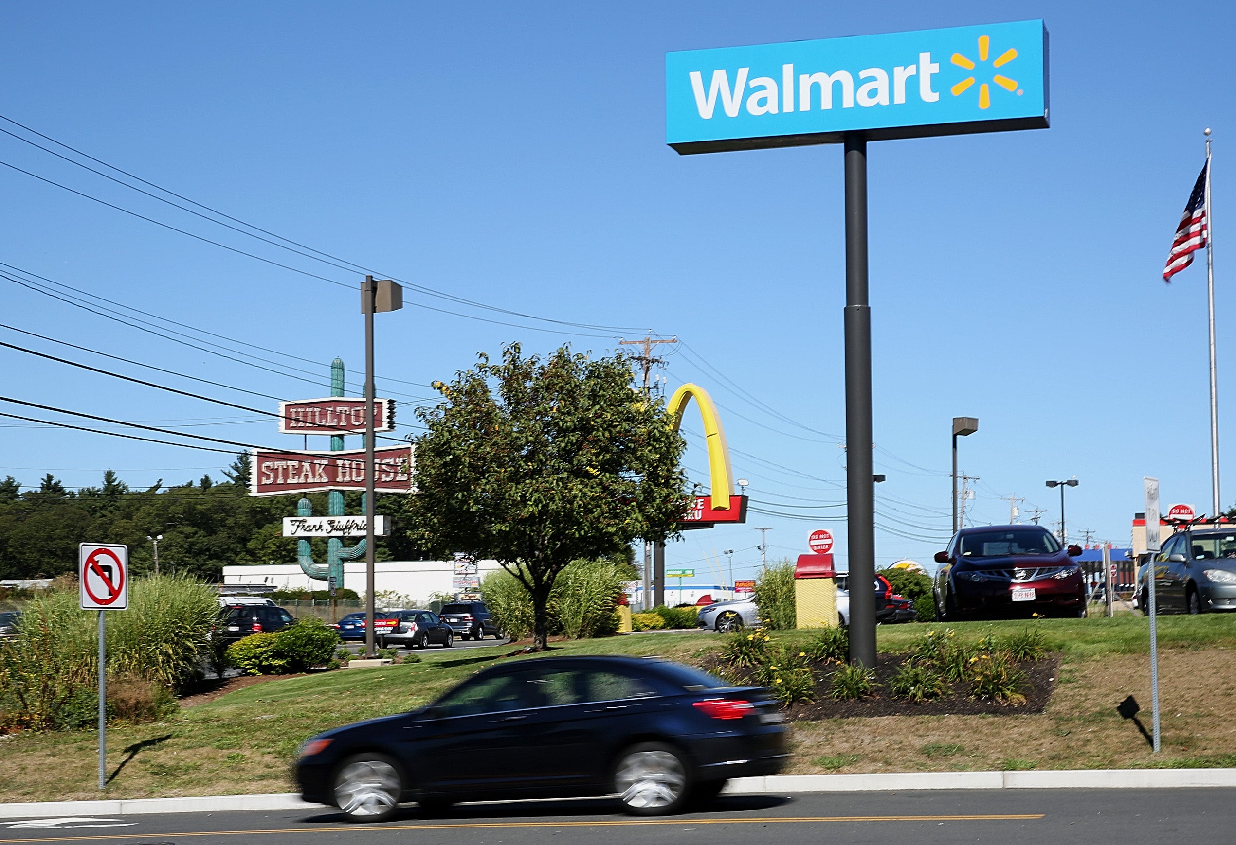 Saugus Walmart opens on Route 1 North