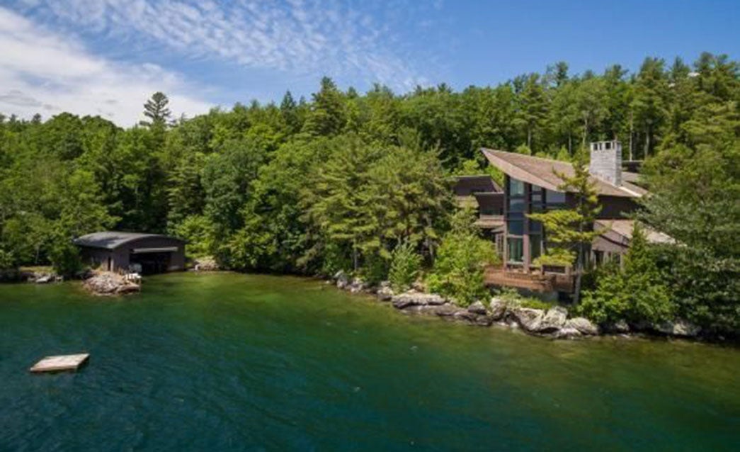 Peek inside this $16 million contemporary lake house in New Hampshire