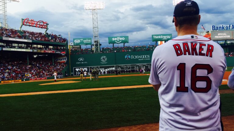 Video: Tom Brady throws out first pitch at Boston Red Sox's home