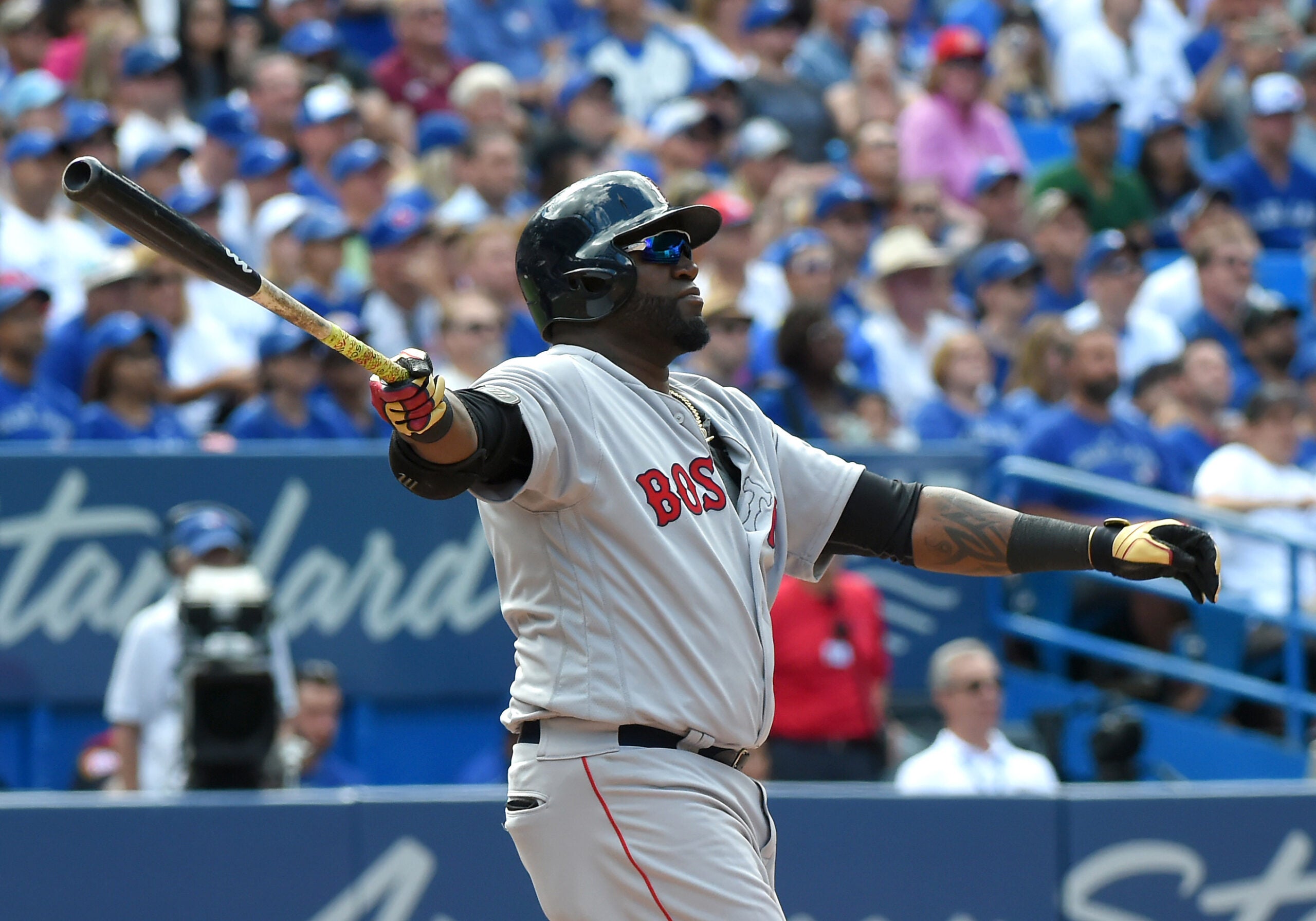 Holt hits grand slam, Red Sox beat Blue Jays 8-7