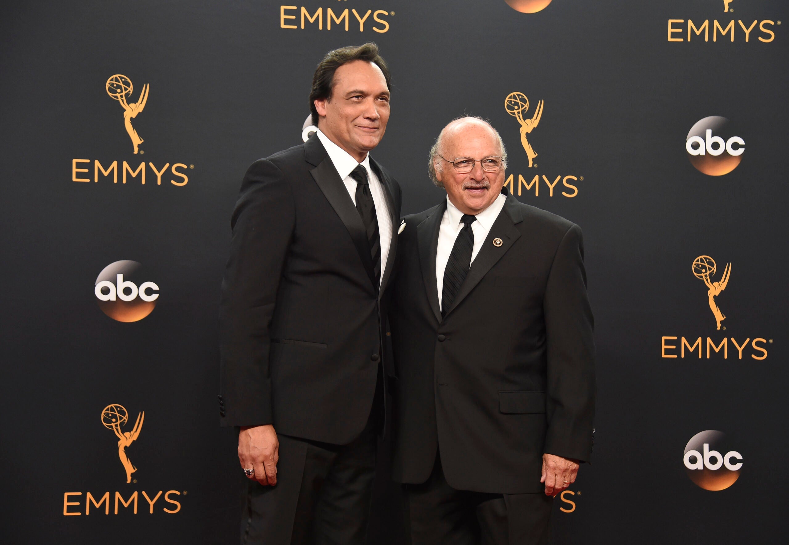 Game of Thrones, Veep take top Emmy awards