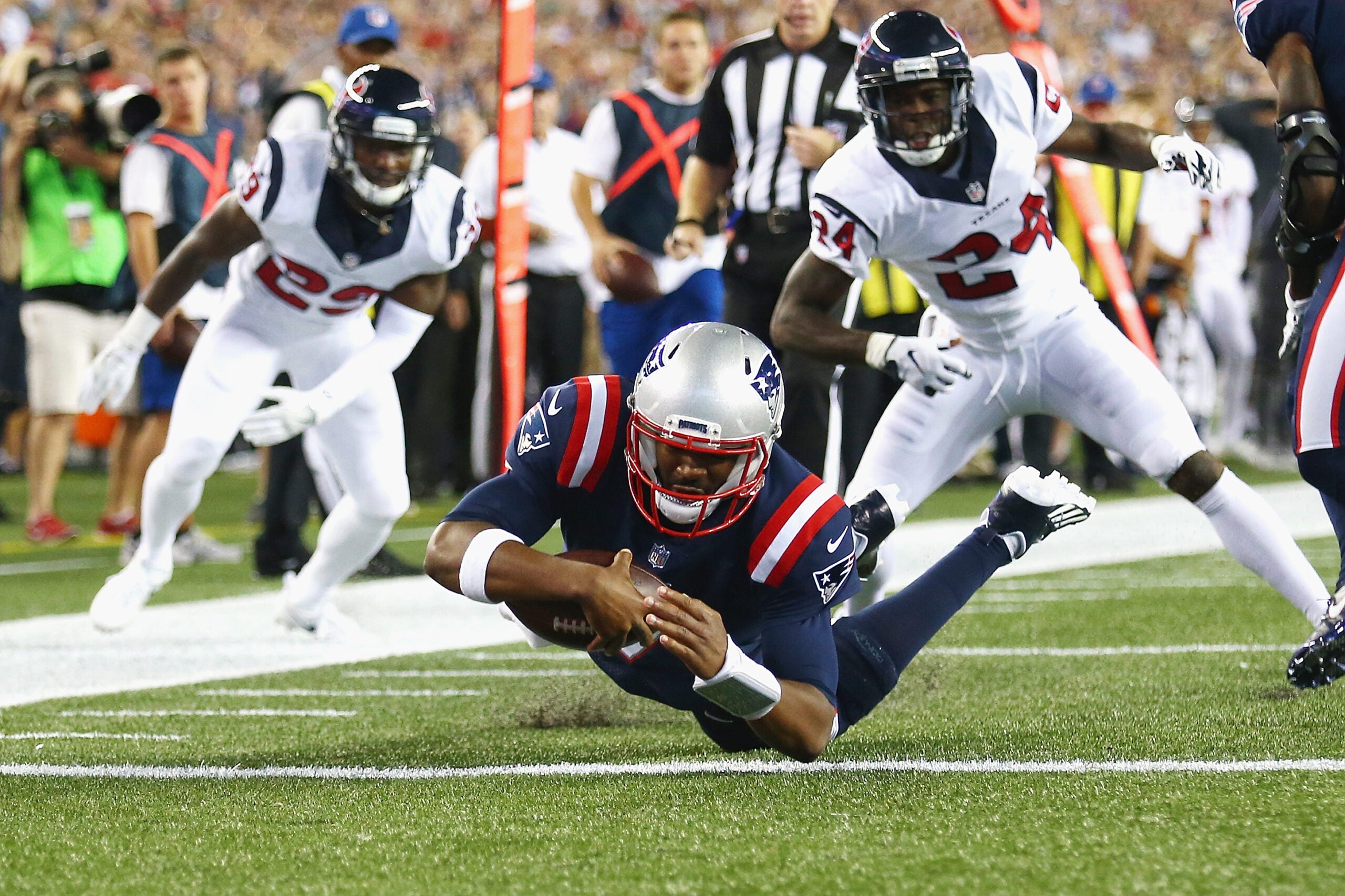 Jacoby Brissett Starts, Scrambles, Delivers 27-0 Patriots Victory