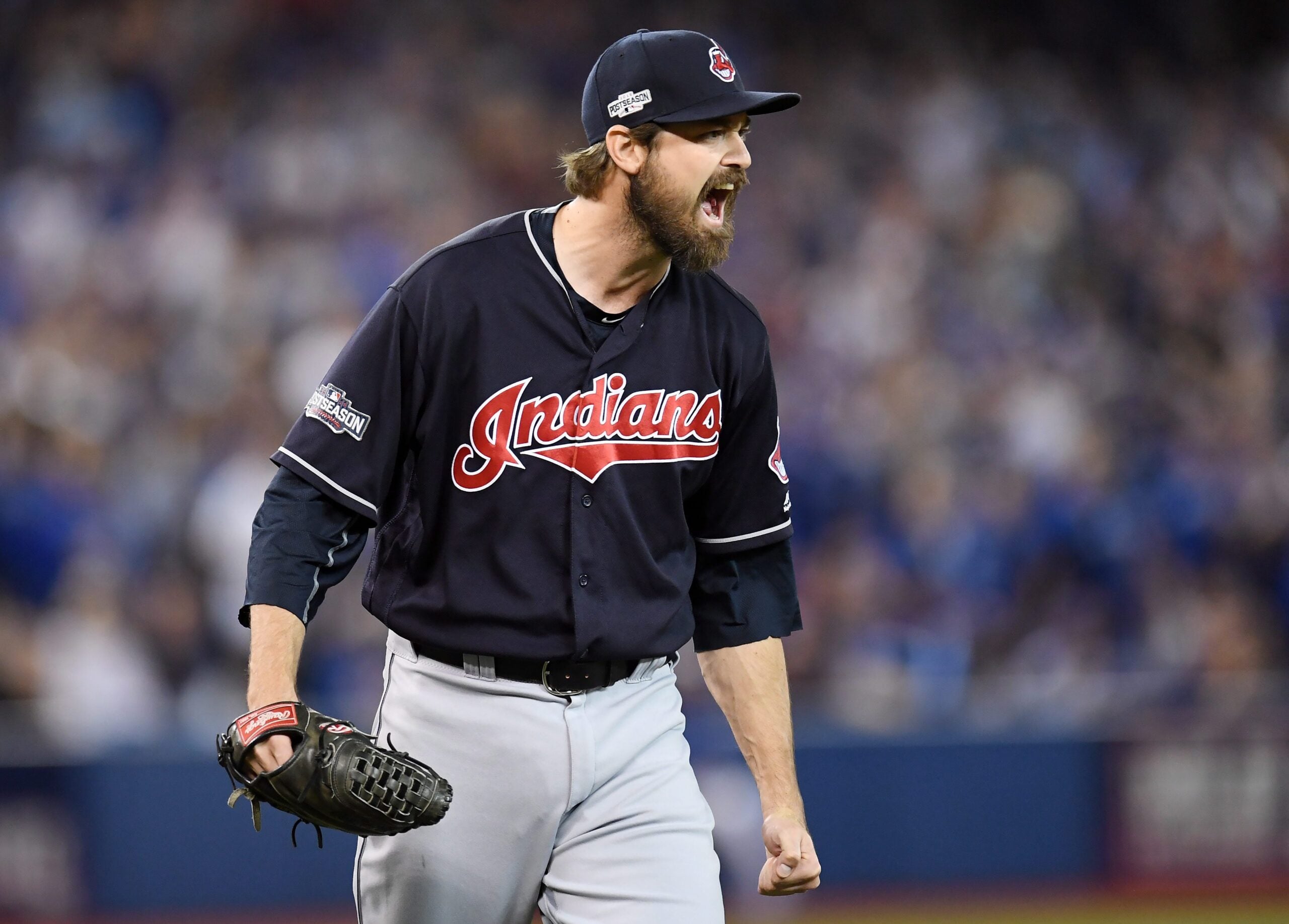 Arrieta deals, Cubs awaken, top Indians to even Series at 1