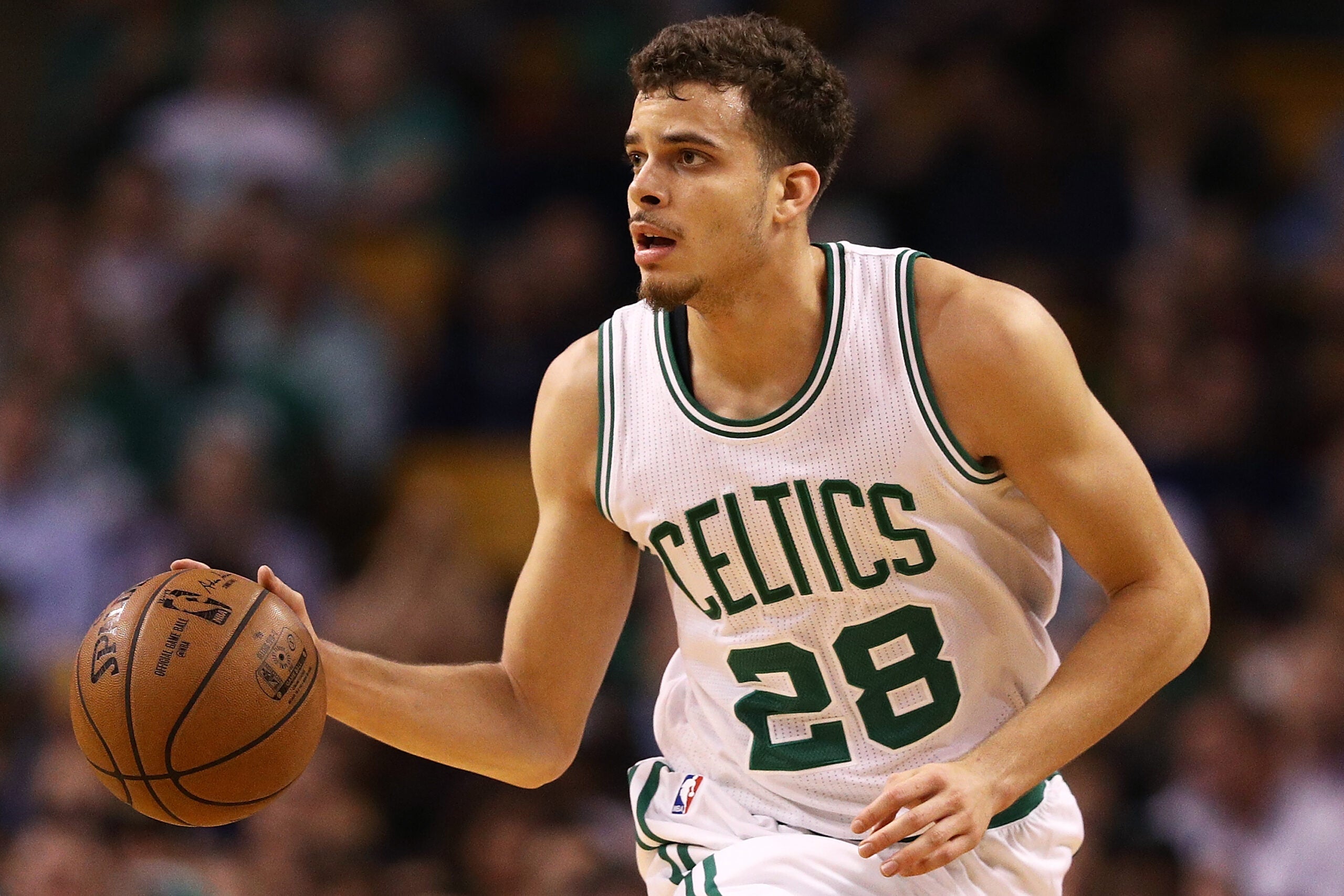 Former Celtics first-round draft pick signs with Bulls