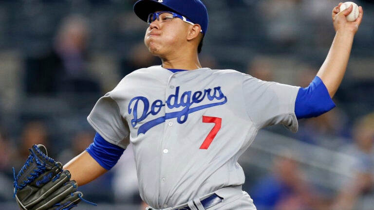 Julio Urias among several Dodgers agreeing to 1-year contracts