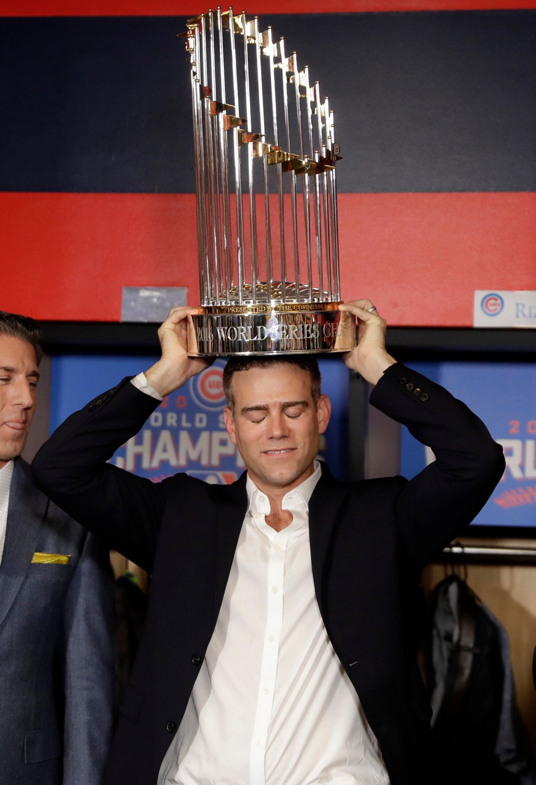 Cubs Player Ben Zobrist With World Series Trophy 