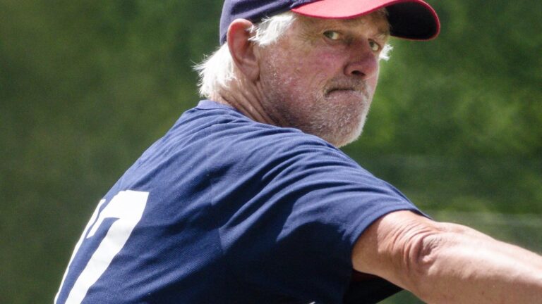 Nearing 70, Bill Lee remains the 'Spaceman'