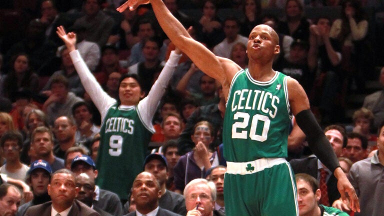 Ray Allen's clutch 3-pointer clinches playoff win - The Boston Globe