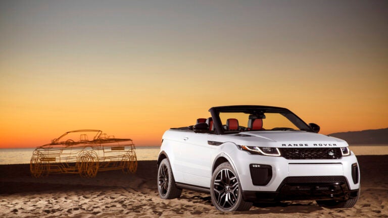What the experts say about the 2017 Range Rover Evoque convertible