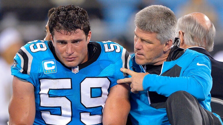 Panthers linebacker Luke Kuechly retires, sending waves through NFC South -  The Falcoholic