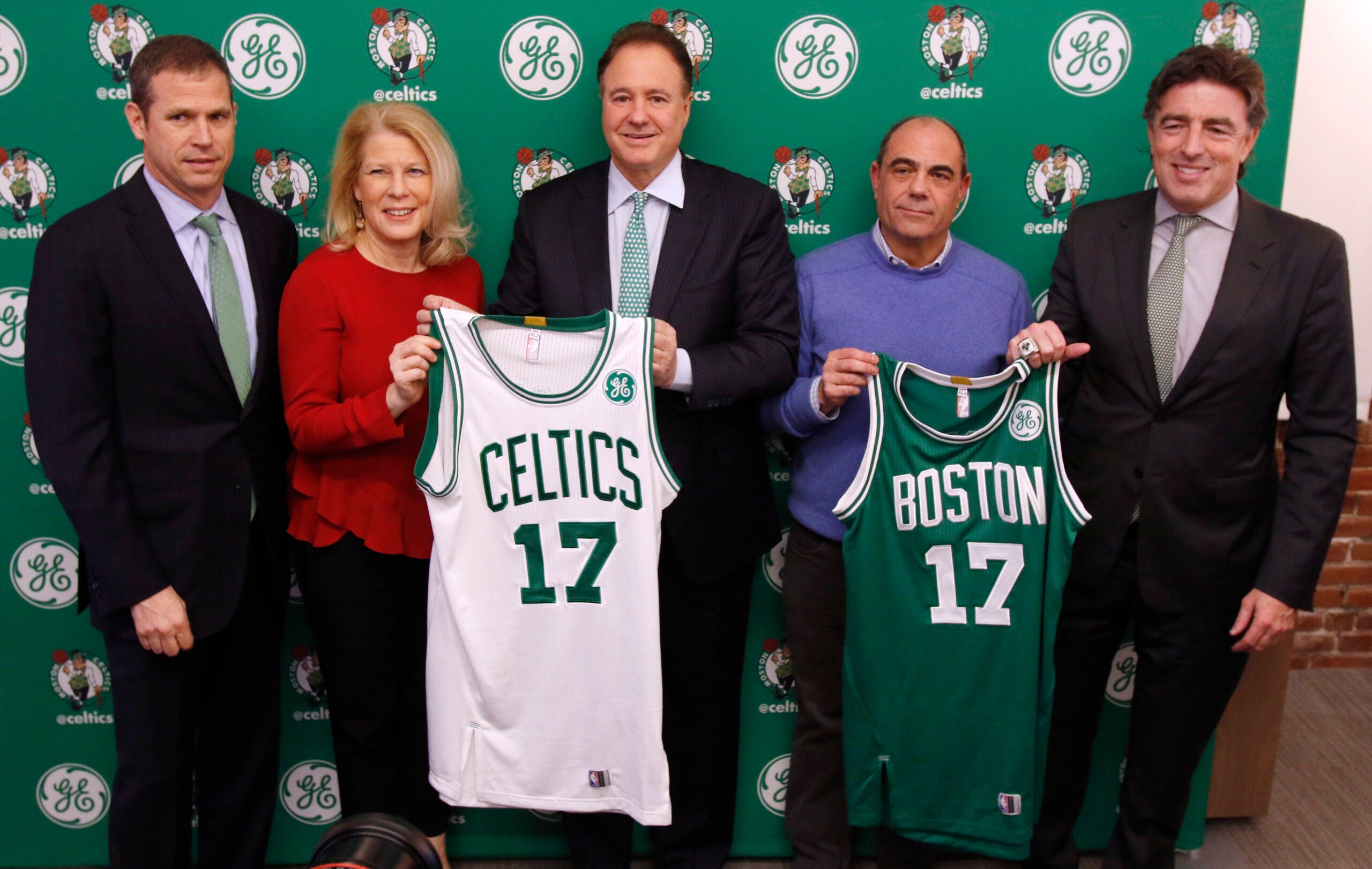 Vistaprint takes over for GE as the Celtics' jersey sponsor - The Boston  Globe