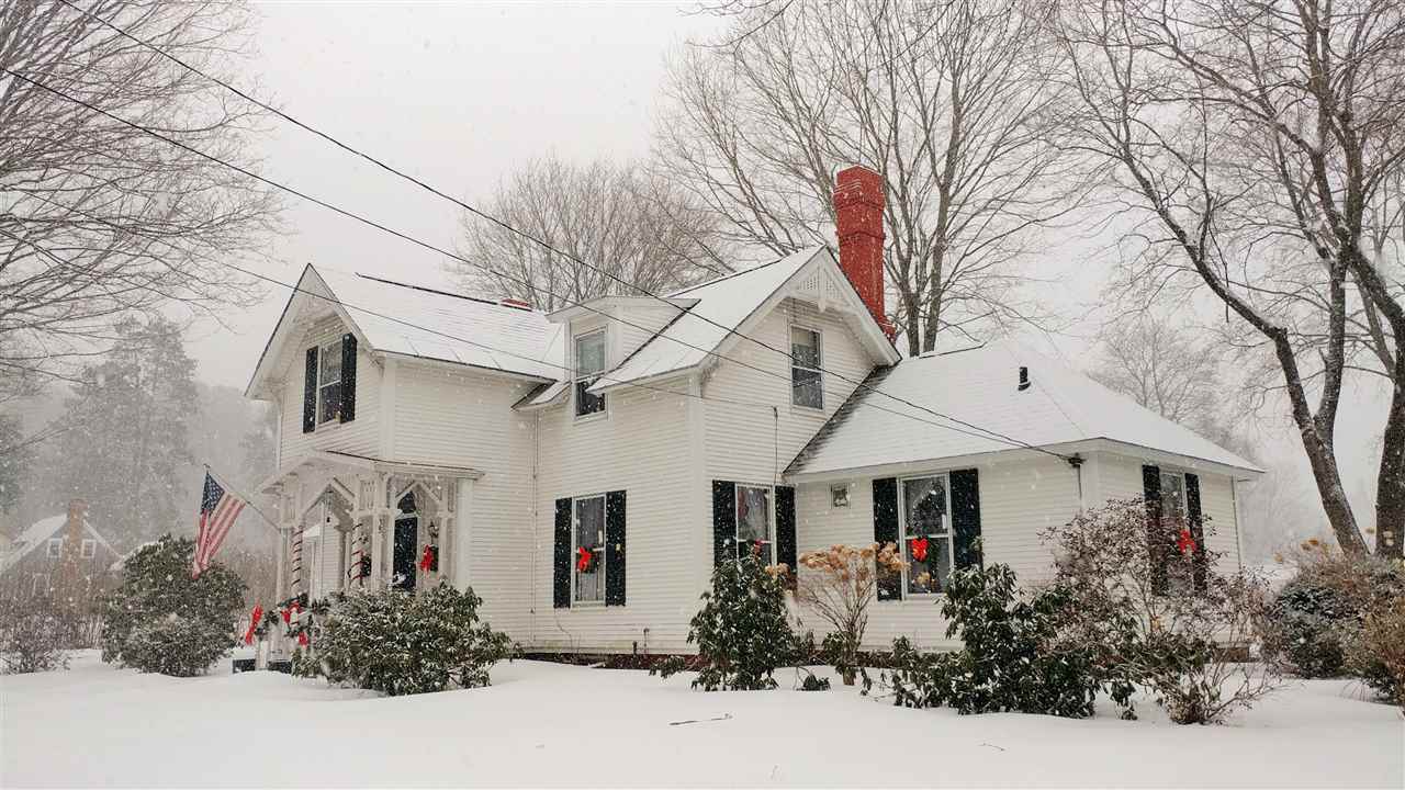 Carlton Fisk's childhood home hits the market for $175,000 - News -   Real Estate