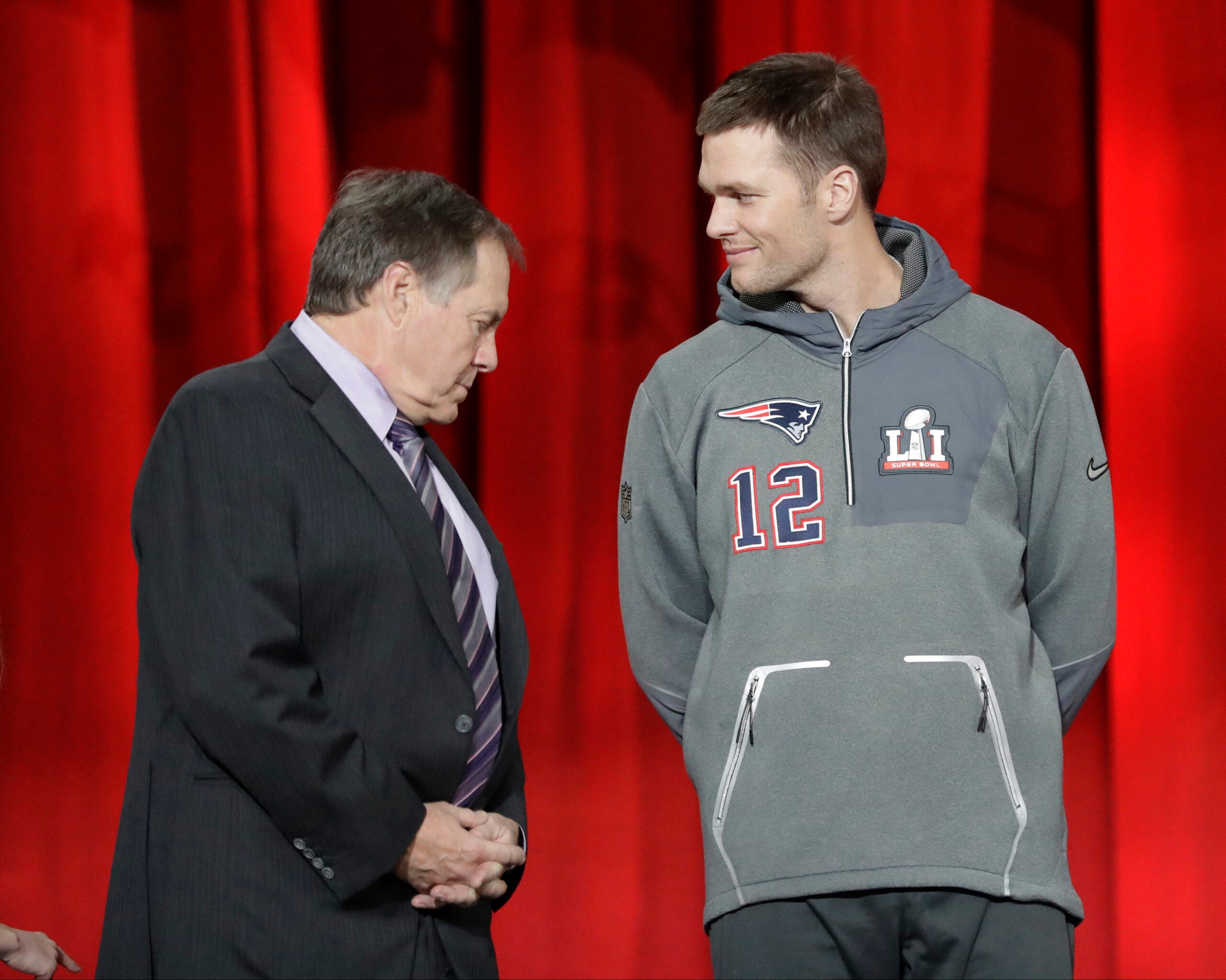 The most incredible ring that's ever been made': Tom Brady marvels at his  latest Super Bowl ring - The Boston Globe