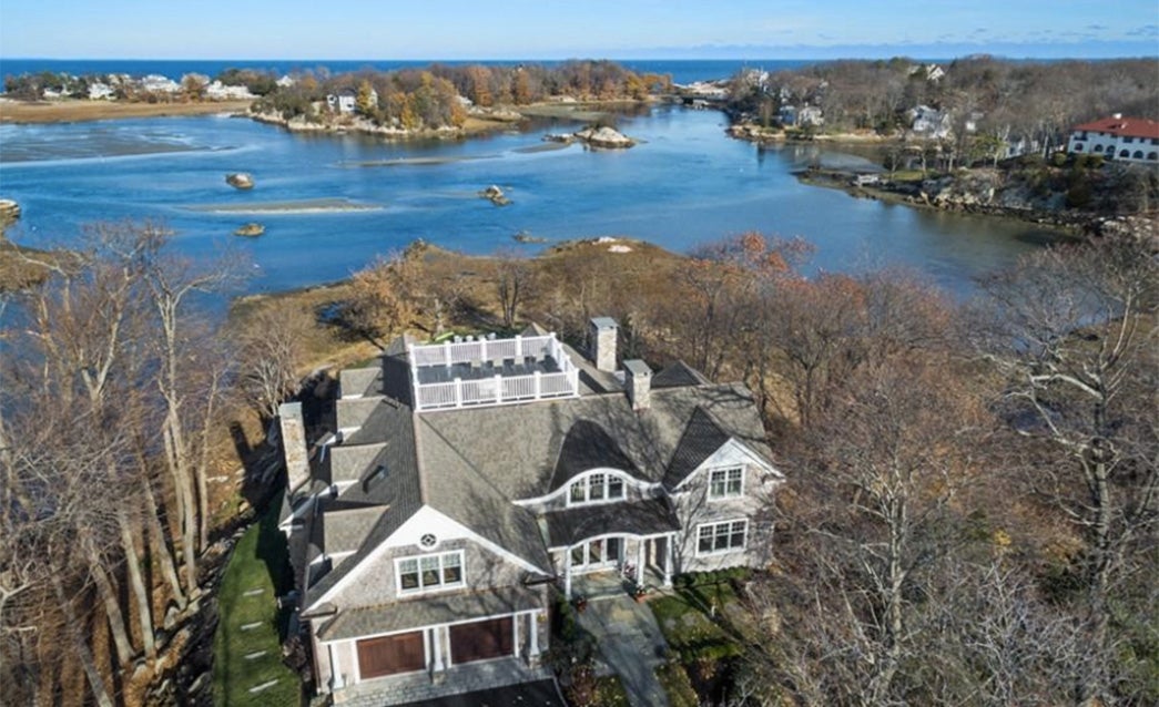 This Shingle Style Home On The Water In Cohasset Sold For 4 6 Million   Screen Shot 2017 02 09 At 11.21.45 AM Copy 630ac9bbd24d0 