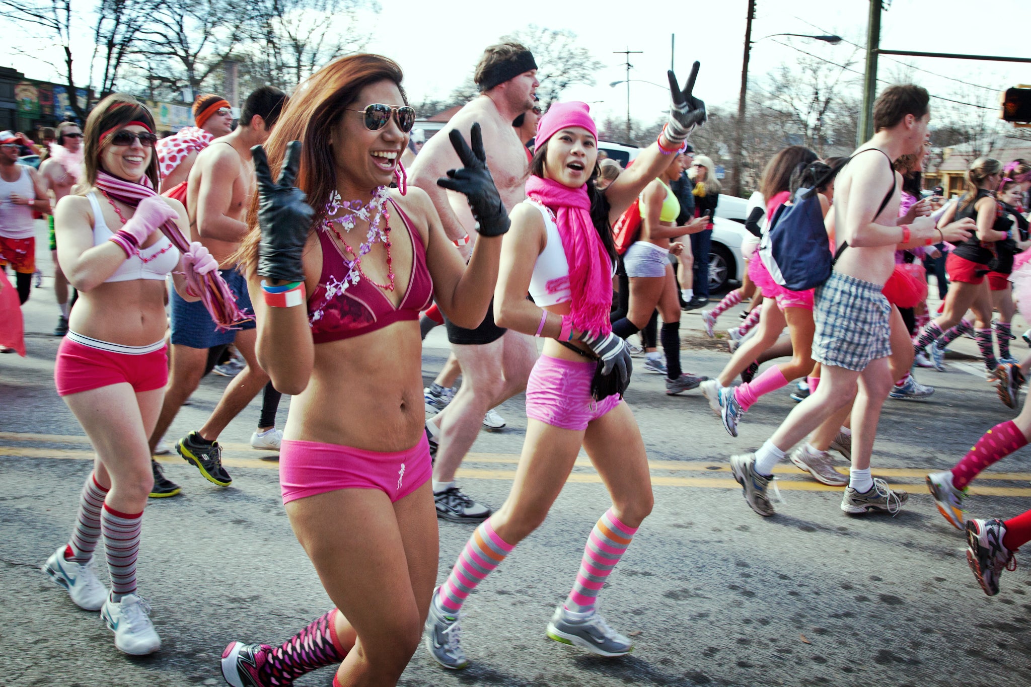 Watch underwear race at Cupid's Undie Run in Tremont: Live video