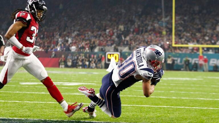 Watch Danny Amendola help the Patriots' comeback attempt with a touchdown catch