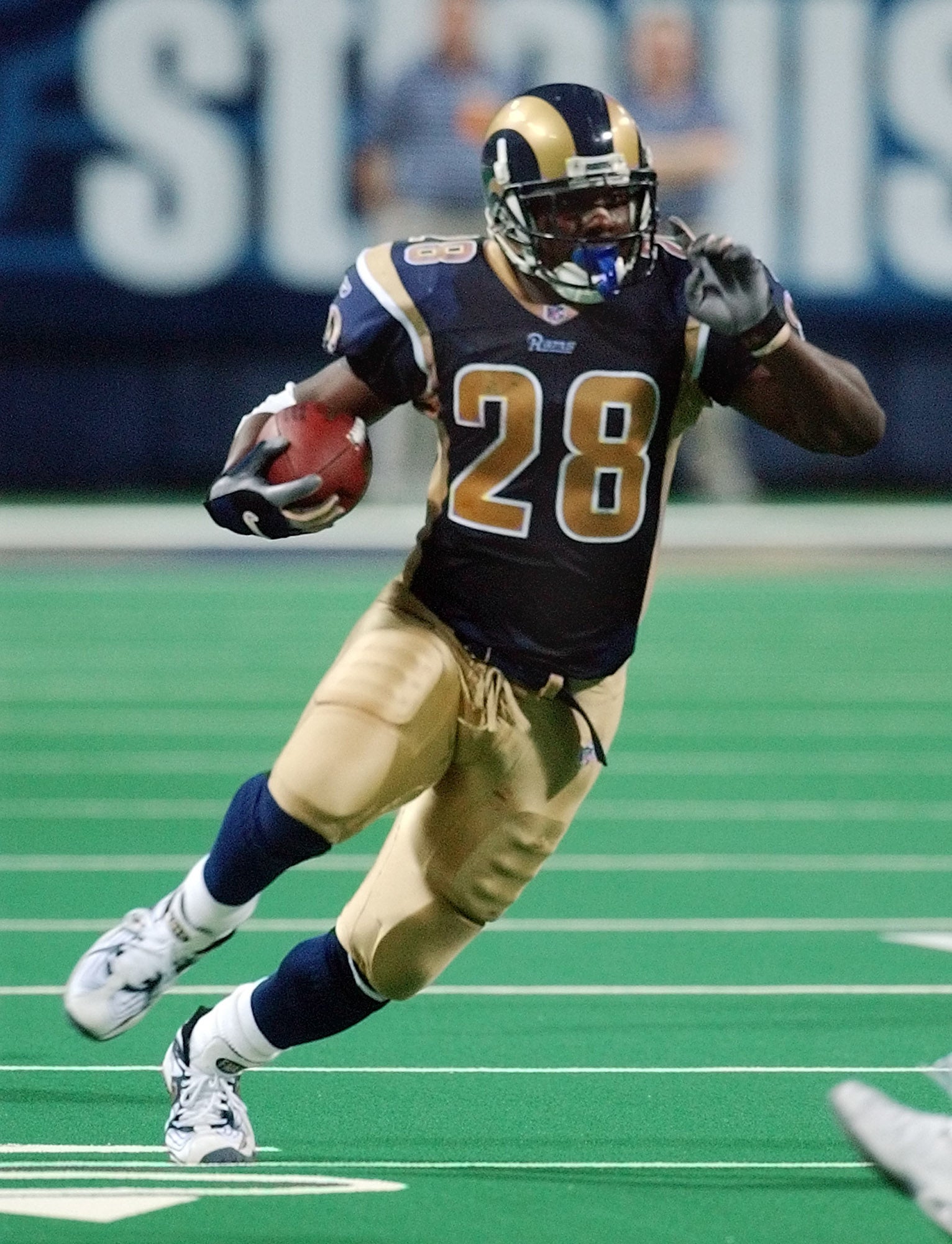 Marshall Faulk still believes the Patriots filmed a Rams practice at Super  Bowl XXXVI