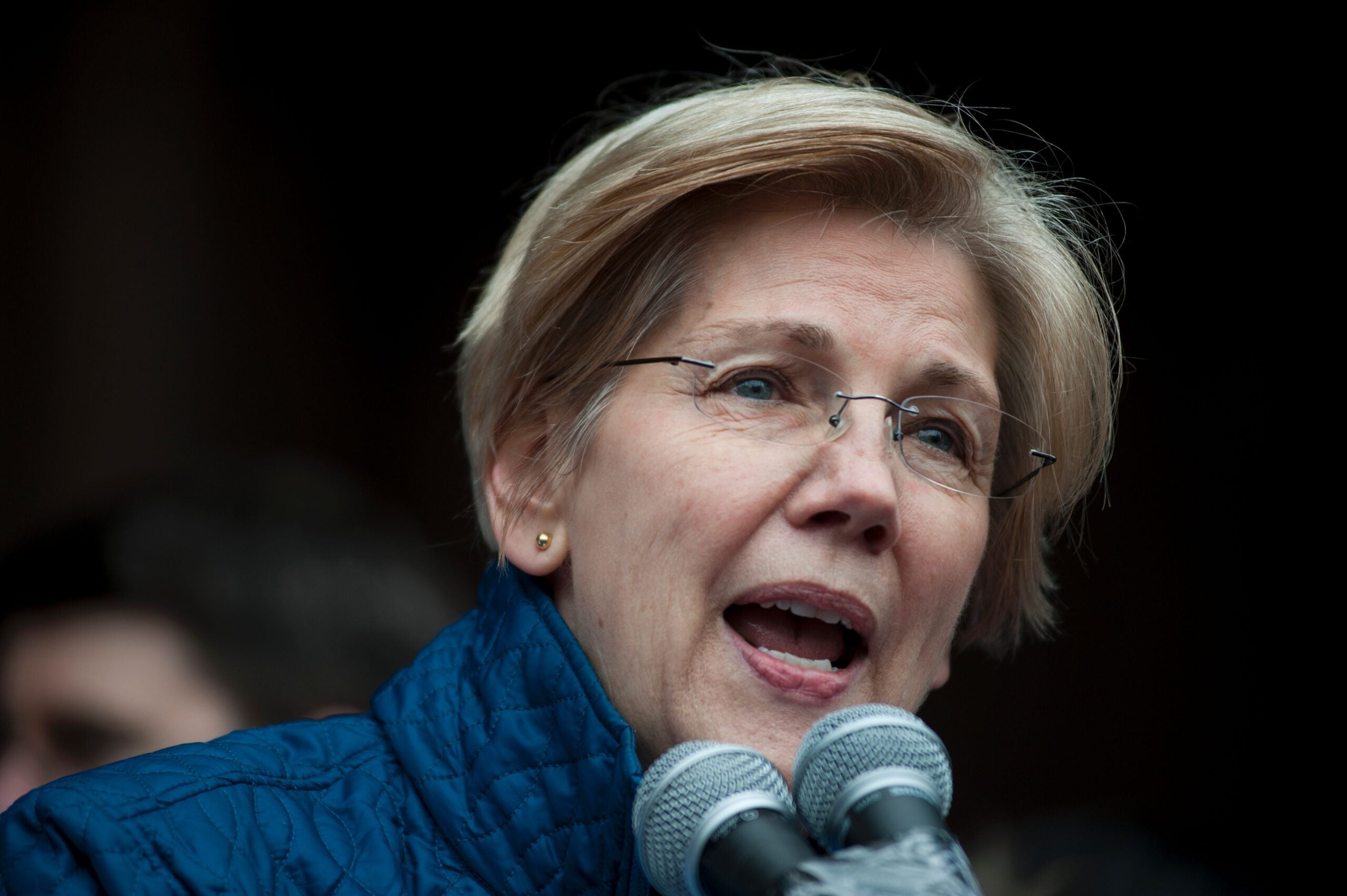 Elizabeth Warren Says Democrats Need To Grow A Backbone In Speech To