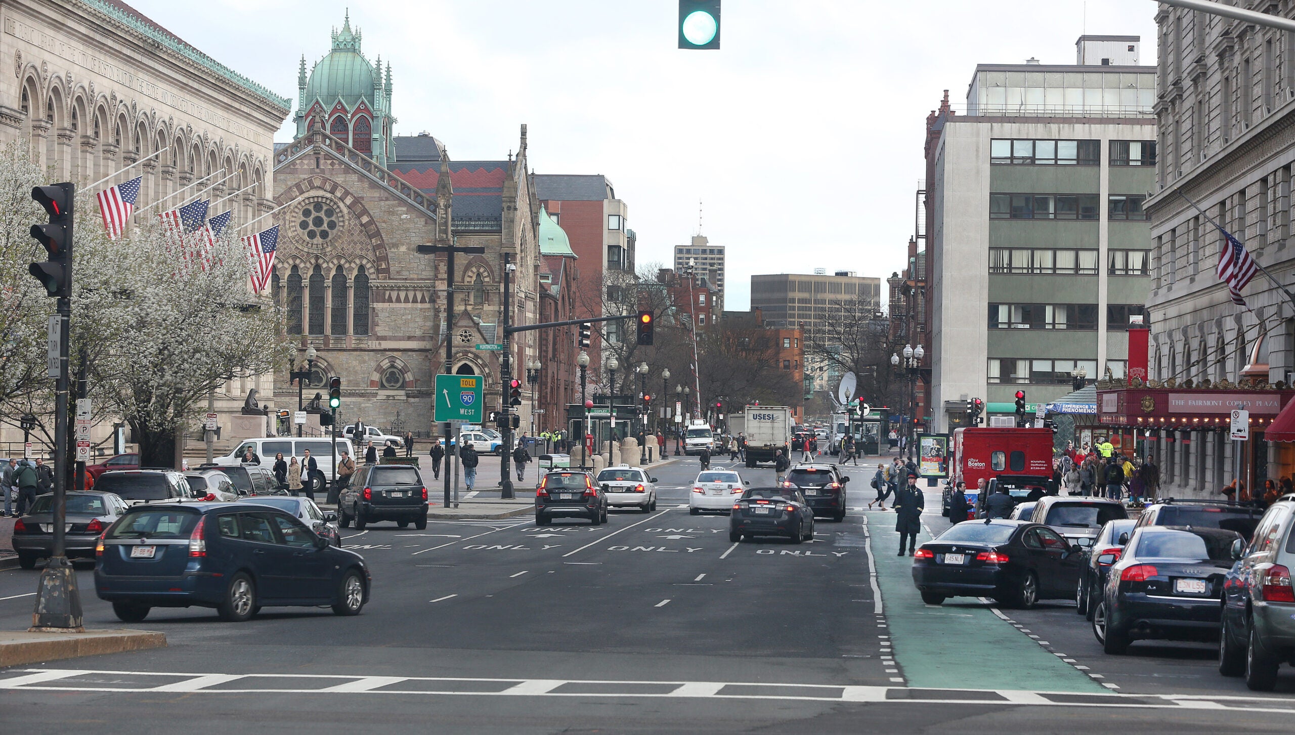 Copley Place Mall, Boston MA (April 2020) has since reopened : r