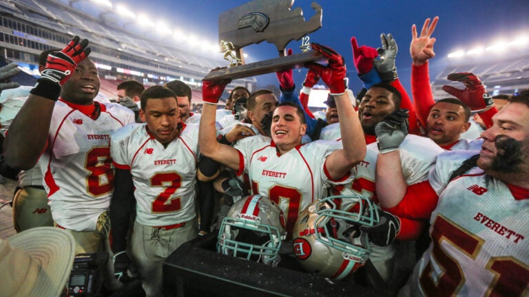 High school Super Bowl teams visit Gillette ahead of big games