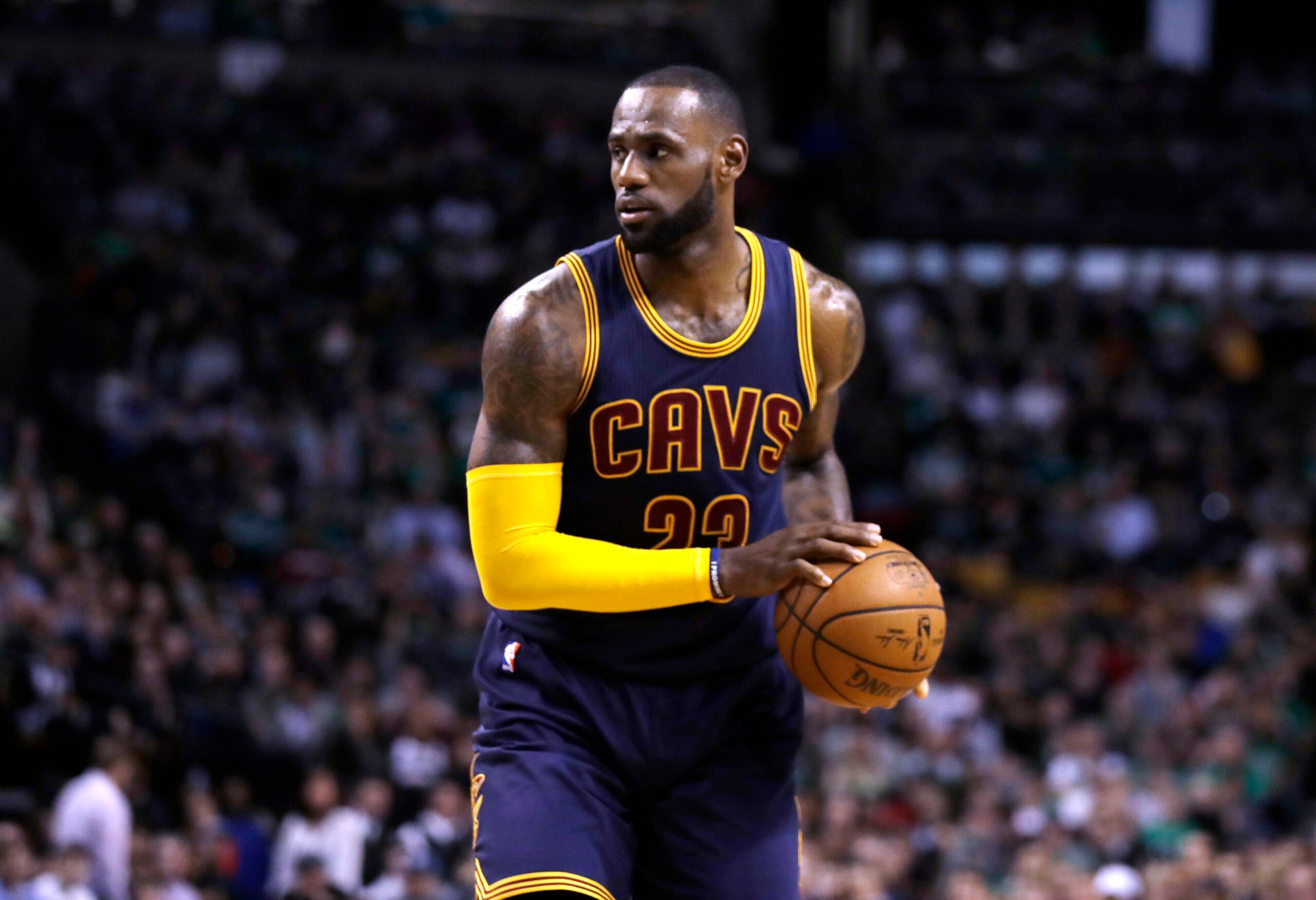 LeBron unfazed by struggles