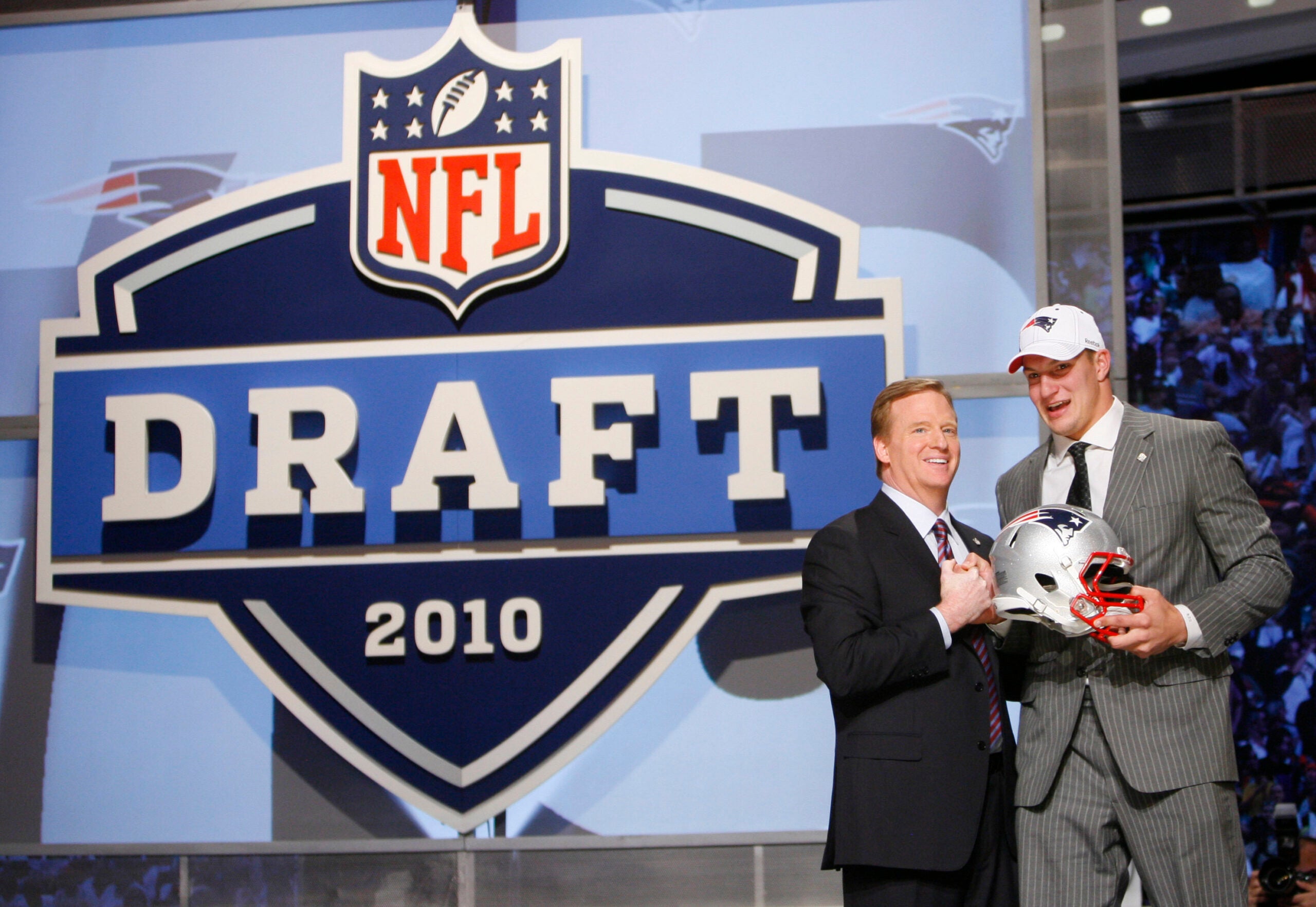 Looking back on the Patriots drafting Rob Gronkowski