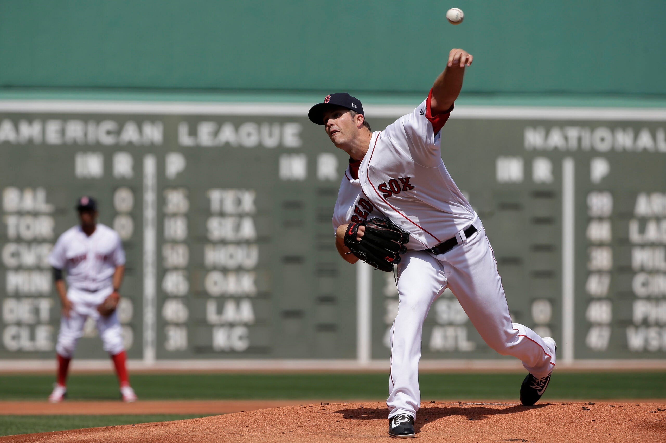 LEADING OFF: Red Sox try to close out Rays on Marathon Day
