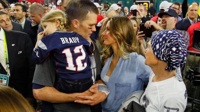 Gisele Bündchen Comments on Tom Brady's Photo of Daughter Vivian