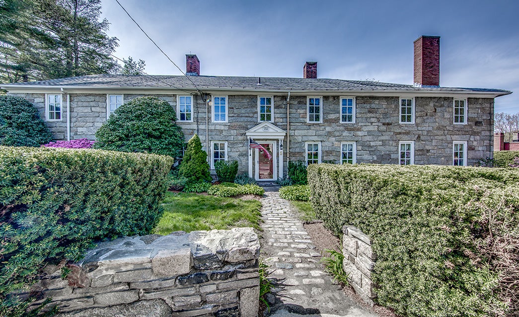 You can buy this former tavern at the Boston Marathon start line for 1