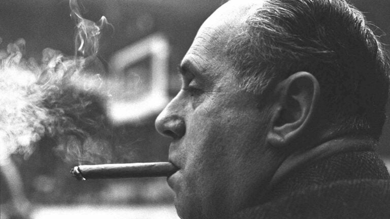 Red Auerbach memorabilia auction nets $800G – Boston Herald