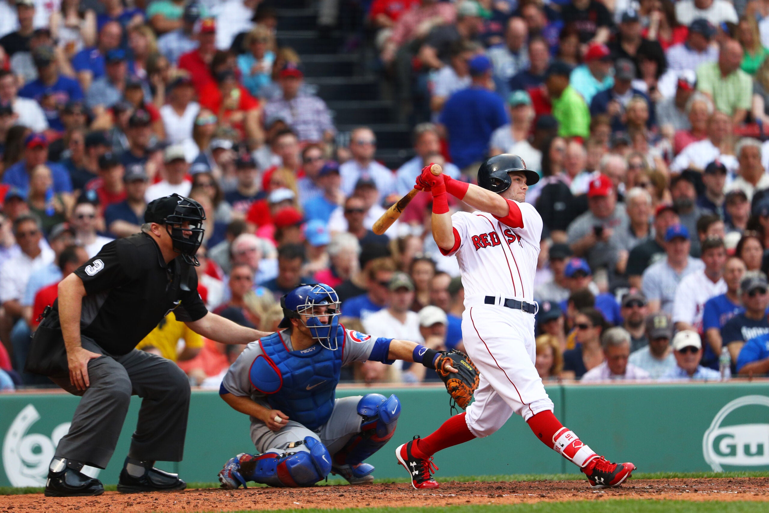 Where to sit at Fenway Park and Dodger Stadium to catch a home run