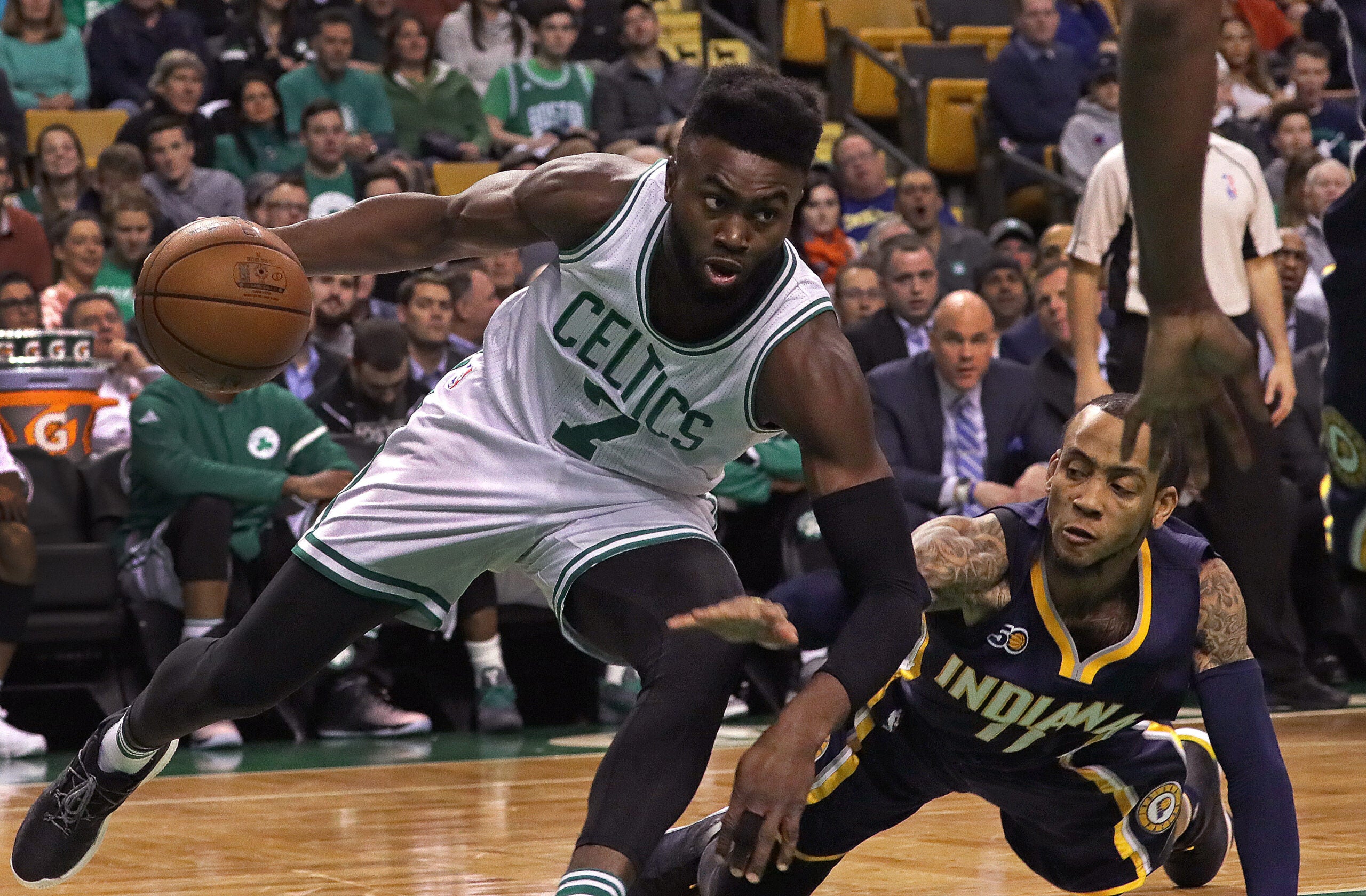 Watch Jaylen Brown show off his skills in a new offseason workout video