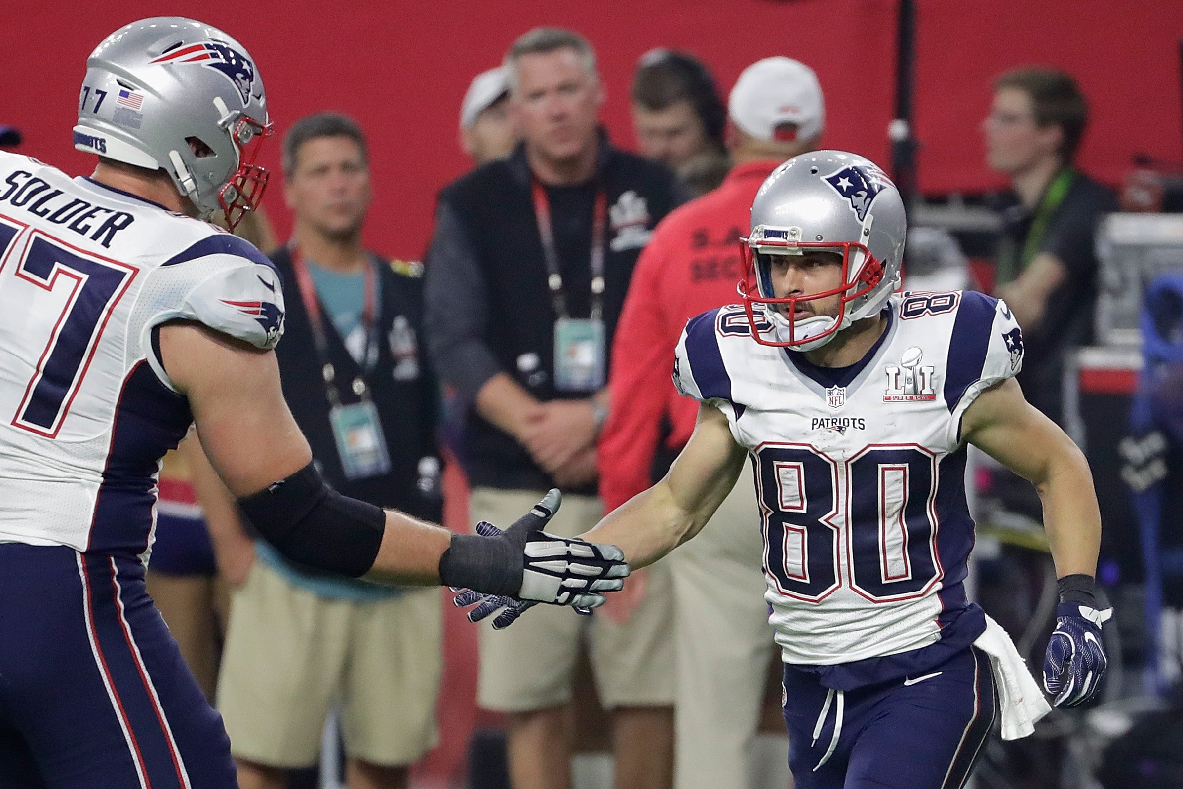 Julian Edelman, Danny Amendola hang out together in Texas