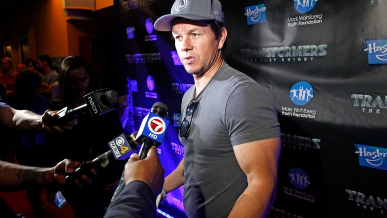 Transformer movies deals with mark wahlberg