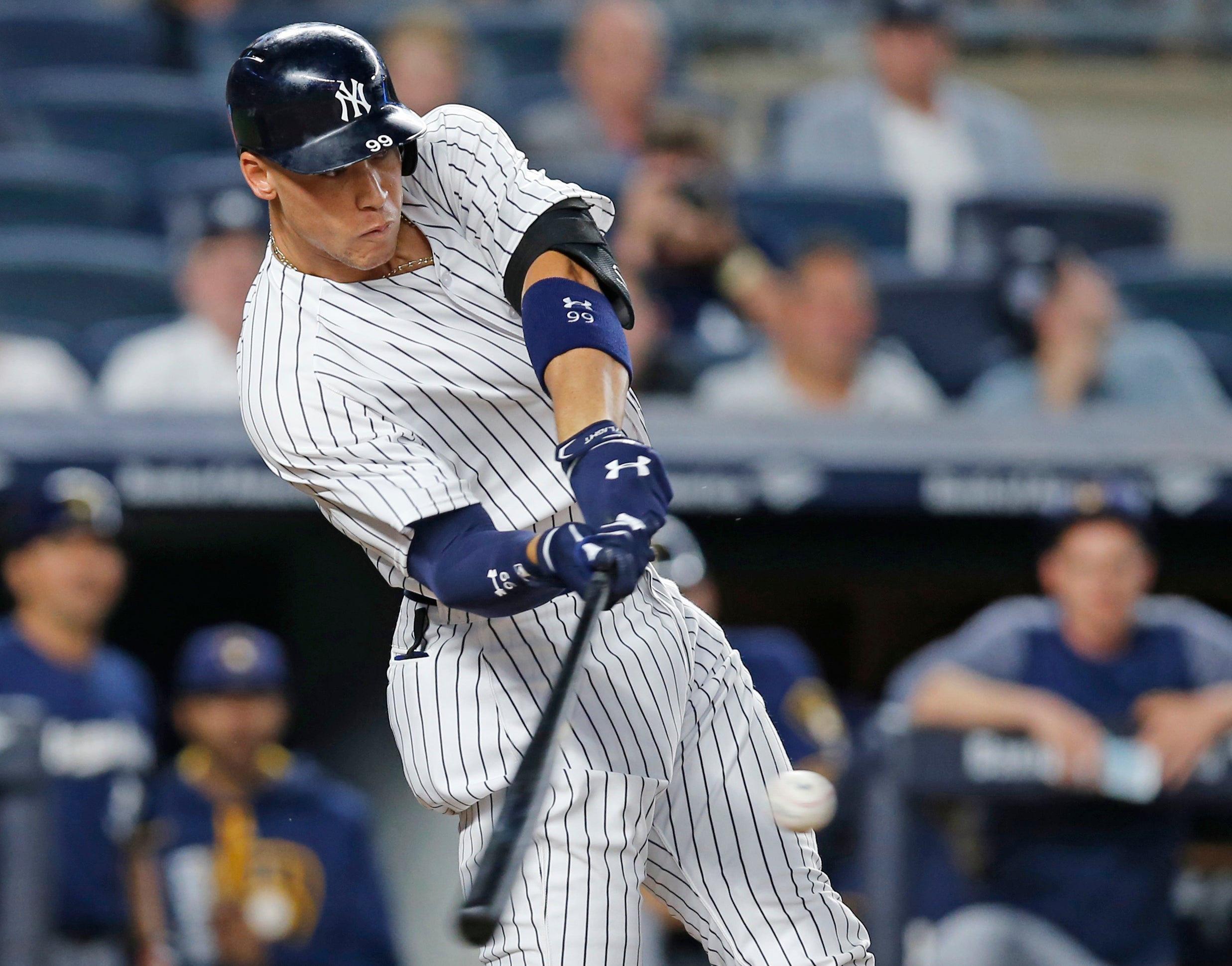 Aaron Judge's slam helps Yanks earn DH split with Red Sox