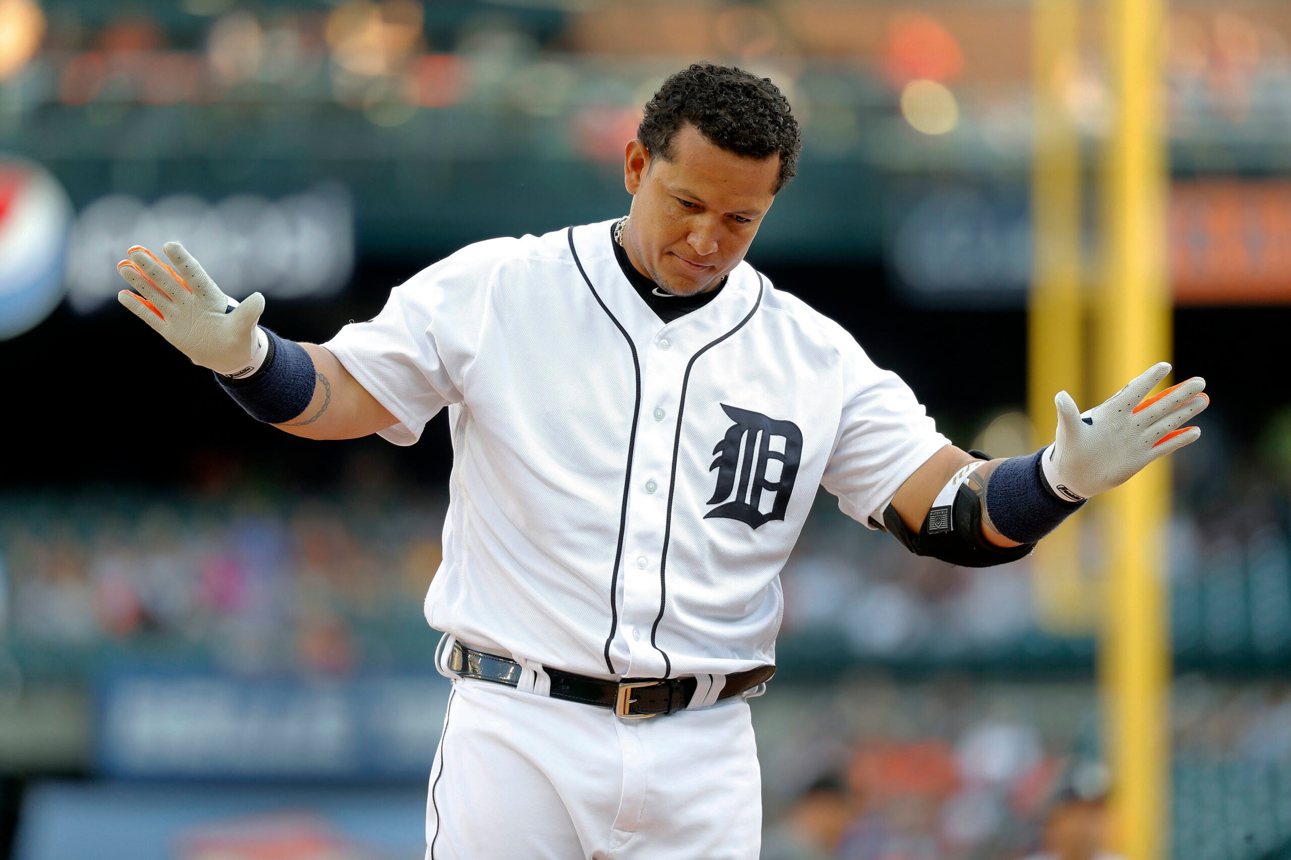 What if Miguel Cabrera was never traded to the Detroit Tigers?