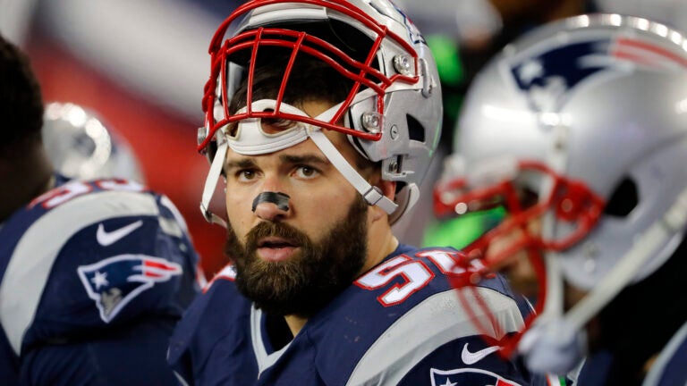 Tom Brady has perfect reaction to the Patriots' throwbacks