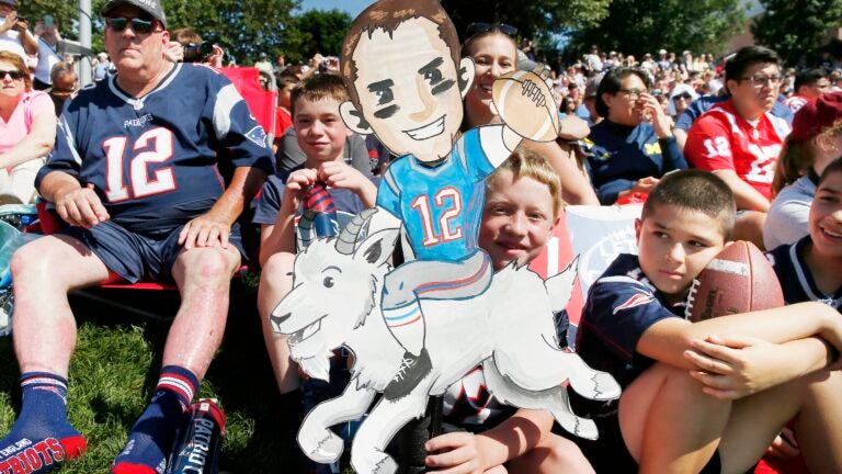 Tom Brady boosts Buccaneers to No. 1 in merchandise sales