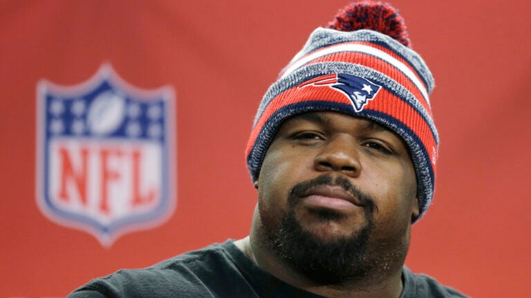 Vince Wilfork's emotion bubbles over when mentioning late parents - ESPN - New  England Patriots Blog- ESPN