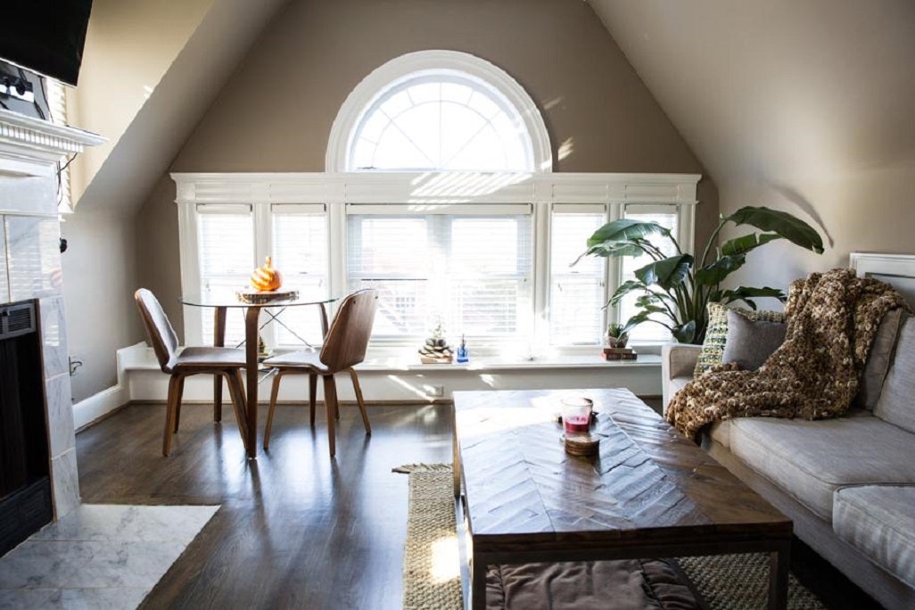 living-room-124-winthrop-road-brookline-home-week