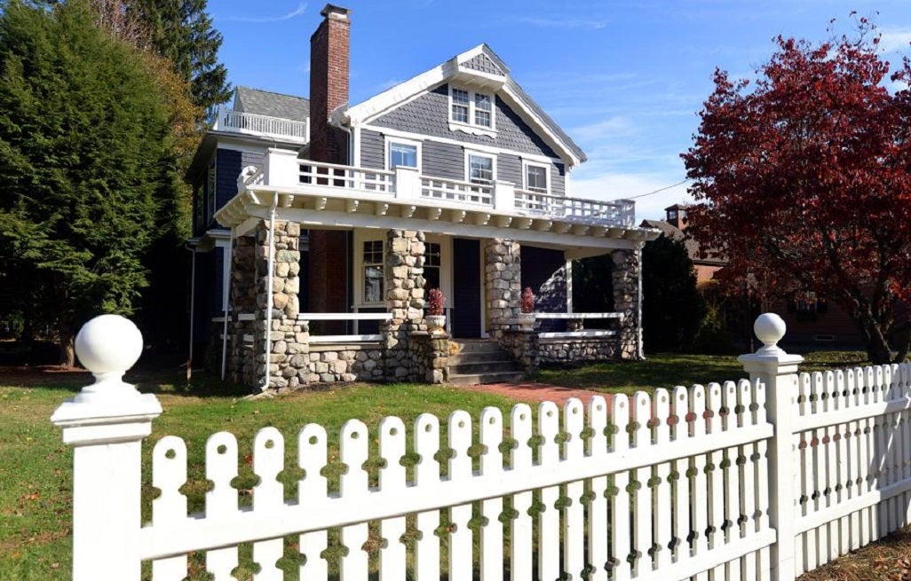 home-of-the-week-44-south-street-exterior