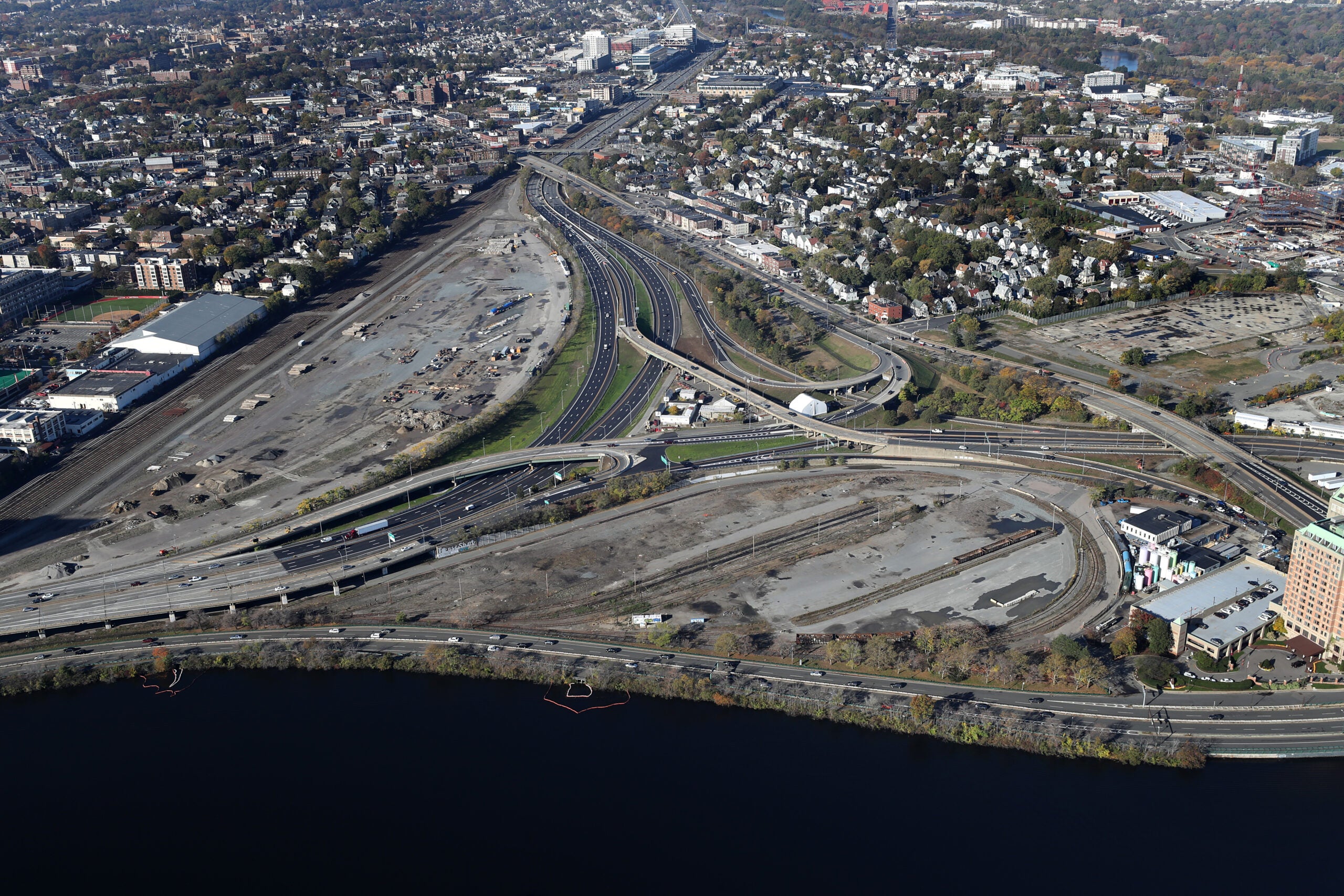 Mass Pike Traffic Information - 8uwzu5n